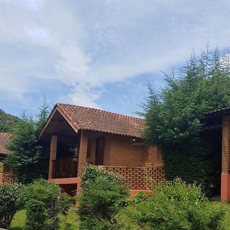 Pousada Recanto Da Vitoria Gonçalves Esterno foto