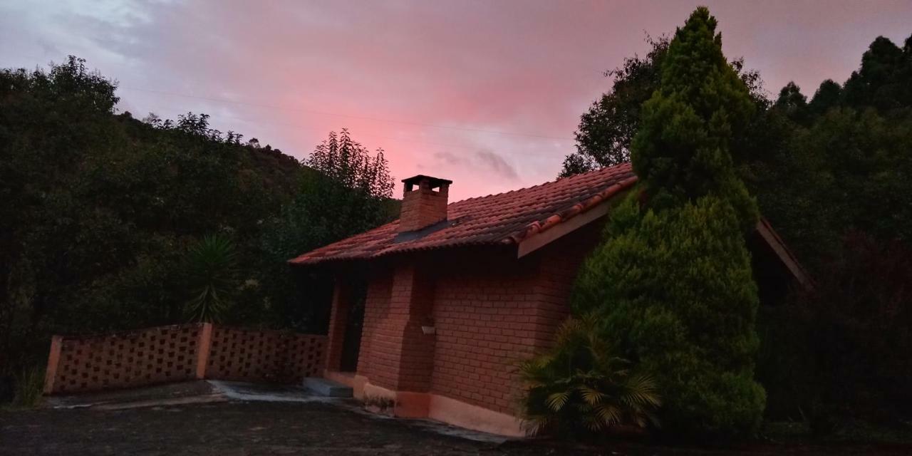 Pousada Recanto Da Vitoria Gonçalves Esterno foto